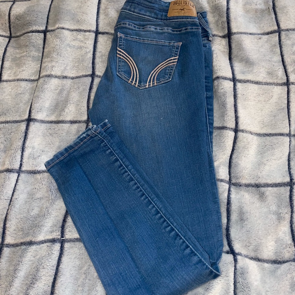 Hollister Crop Jeans Size 3 W 26